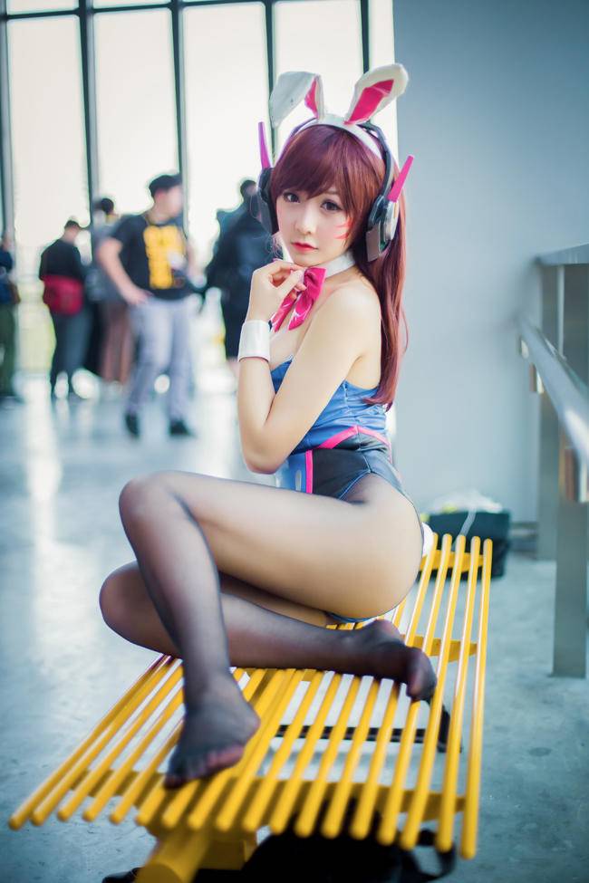 Cosplay福利/守望先锋D.Va黑丝兔女郎COSPLAY