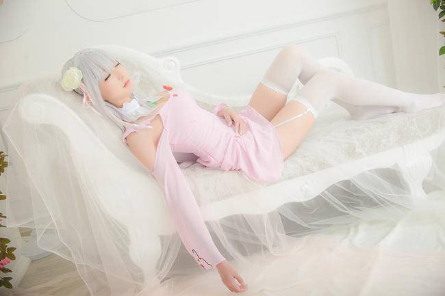 Cosplay福利/从零开始的异世界生活 艾米莉娅 cos绝对领域白丝