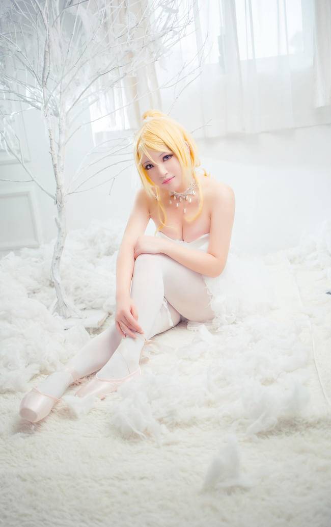 Cosplay福利/绚濑绘里同人芭蕾白丝cosplay