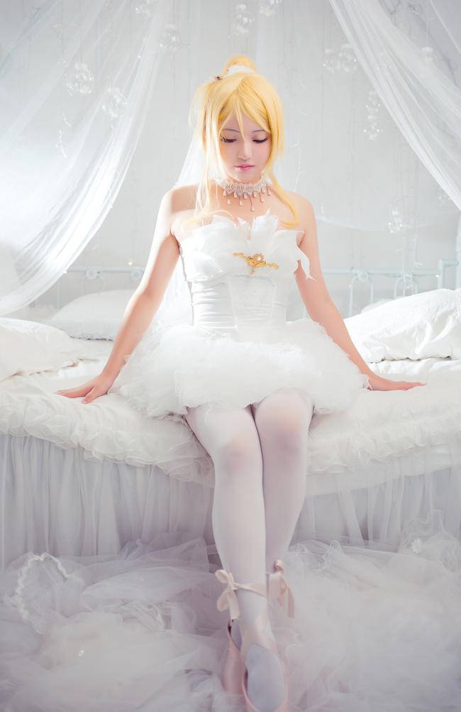 Cosplay福利/绚濑绘里同人芭蕾白丝cosplay