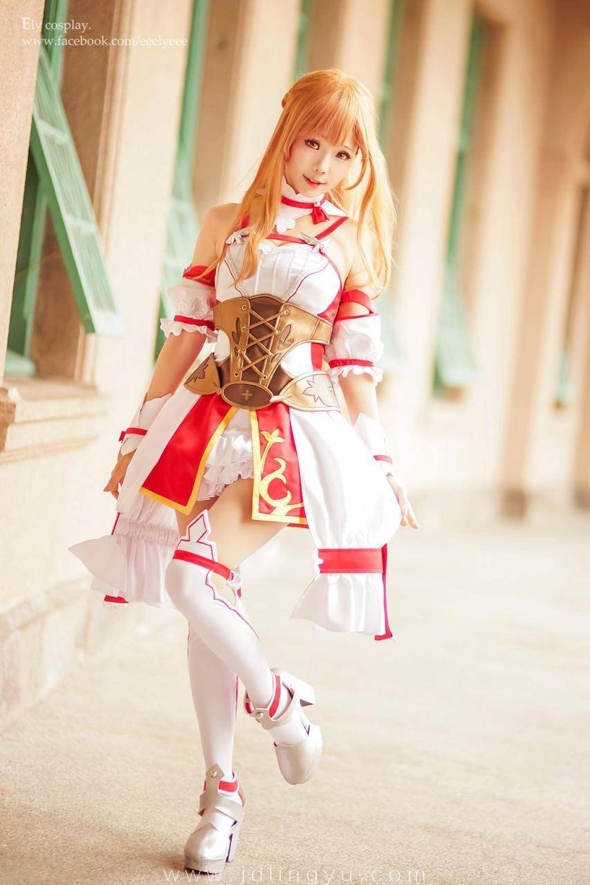 Cosplay福利/《刀剑神域》亚丝娜cos