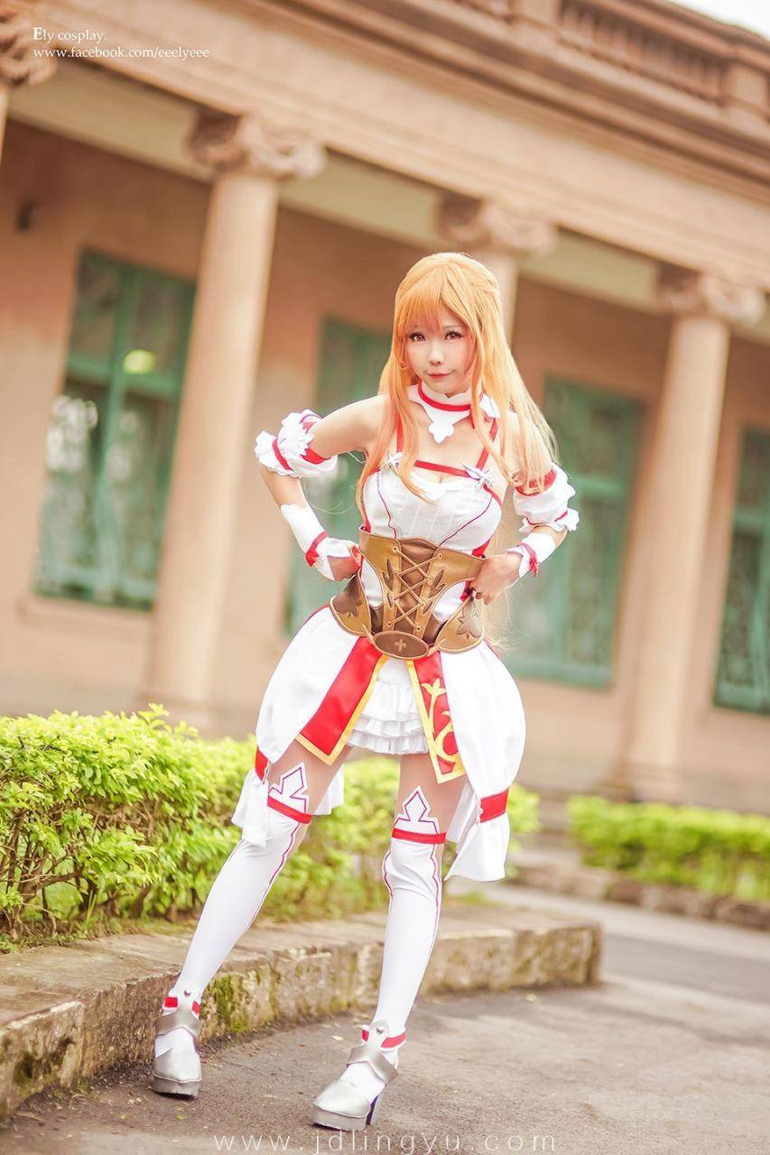 Cosplay福利/《刀剑神域》亚丝娜cos