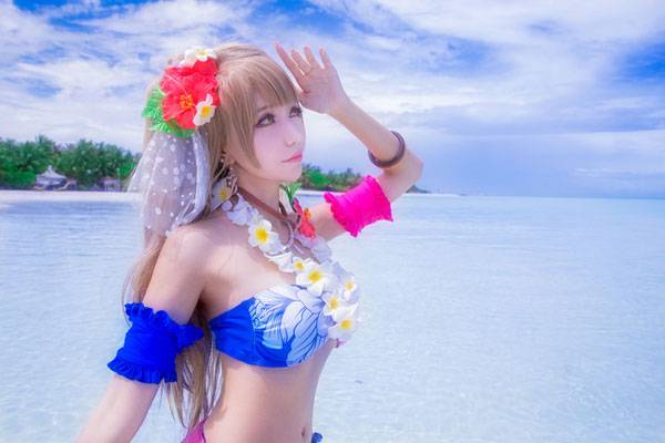 Cosplay福利/甜美萌妹COS南小鸟夏威夷觉醒