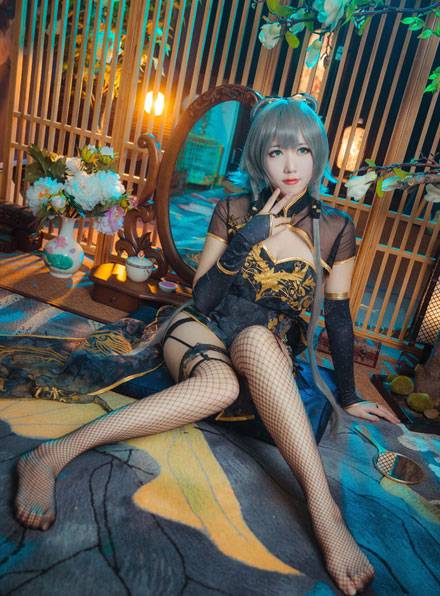 Cosplay福利/《金丝雀》旗袍洛天依COS