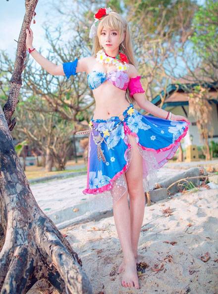 Cosplay福利/可爱萌妹矢泽妮可马戏团觉醒COS