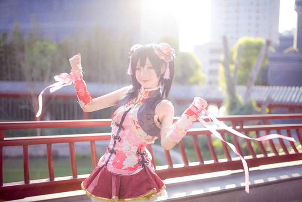 Cosplay福利/清纯萌妹矢泽妮可旗袍觉醒cosplay