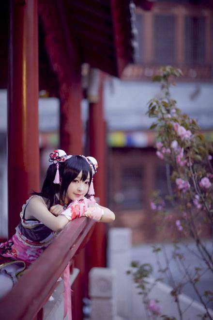 Cosplay福利/清纯萌妹矢泽妮可旗袍觉醒cosplay