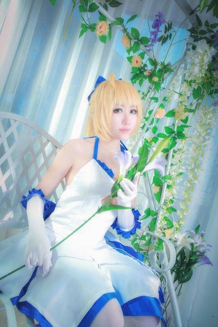 Cosplay福利/《Fate》Saber蓝百合白丝礼服cosplay