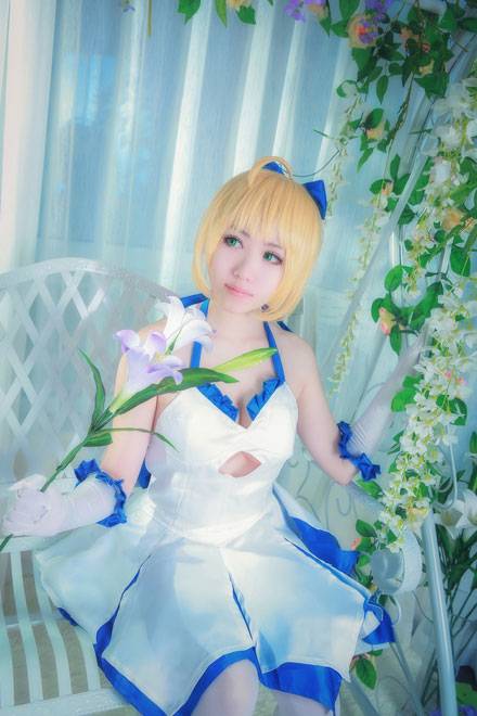 Cosplay福利/《Fate》Saber蓝百合白丝礼服cosplay
