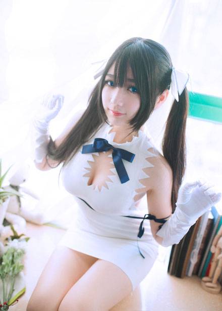 Cosplay福利/萌妹赫斯缇雅性感甜美cosplay