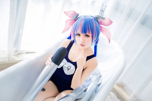 Cosplay福利/贫乳少女舰娘伊19死库水cosplay
