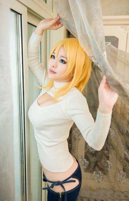 Cosplay福利/绚濑绘里开胸毛衣同人cosplay