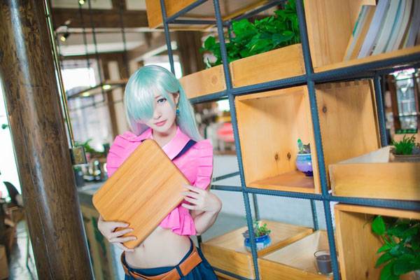 Cosplay福利/甜美萌妹《七原罪》伊丽莎白COS