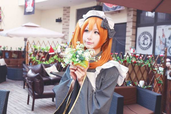 Cosplay福利/甜美萌妹高坂穗乃果女仆装COS