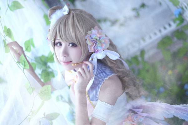 Cosplay福利/甜美萌妹南小鸟白色情人节COS