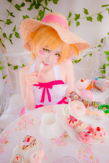 Cosplay福利/《伪物语》忍野忍清纯萌妹COS