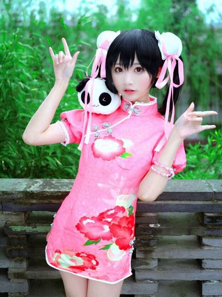 Cosplay福利/小柔SeeU矢泽妮可旗袍未觉醒Cos