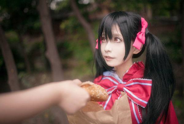 Cosplay福利/小柔SeeU矢泽妮可旗袍未觉醒Cos