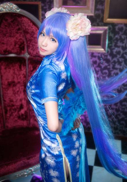 Cosplay福利/《VOCALOID》MIKU白丝旗袍COS