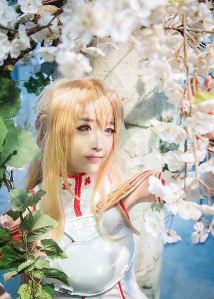 Cosplay福利/螺旋猫Tomia亚丝娜白丝制服Cos