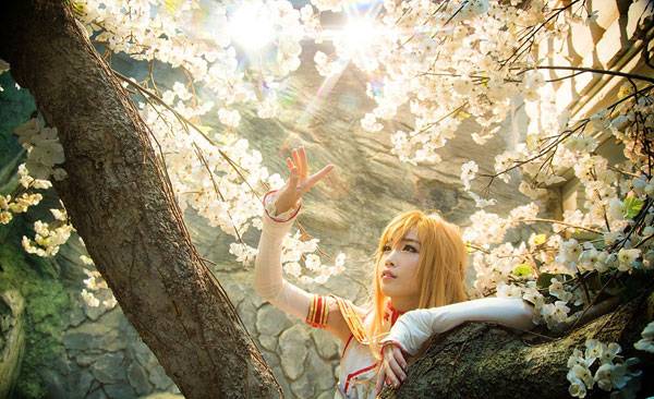 Cosplay福利/螺旋猫Tomia亚丝娜白丝制服Cos