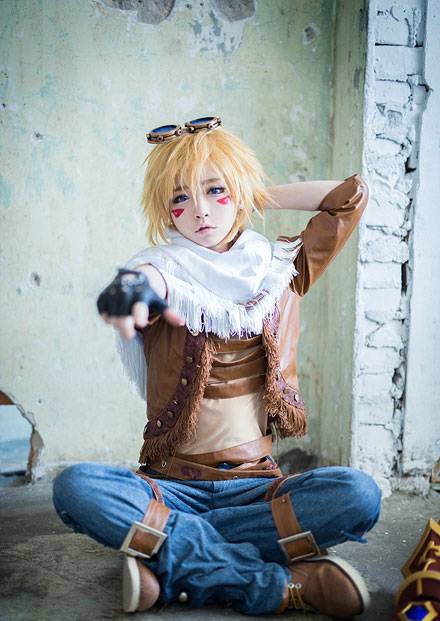Cosplay福利/lol探险家ez螺旋猫tomia反串cos