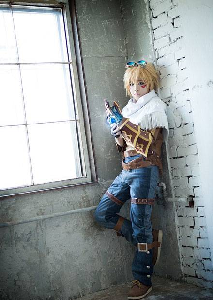 Cosplay福利/lol探险家ez螺旋猫tomia反串cos