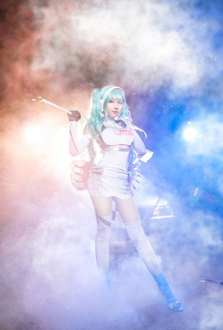 Cosplay福利/清纯萌妹初音未来赛车手COS