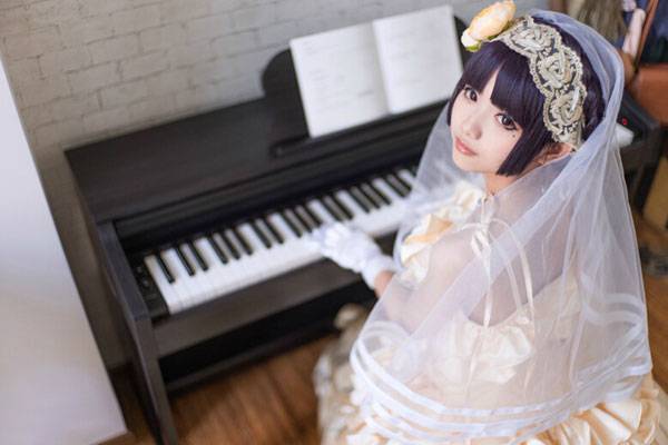 Cosplay福利/萝莉少女猫梓五更琉璃婚纱COS