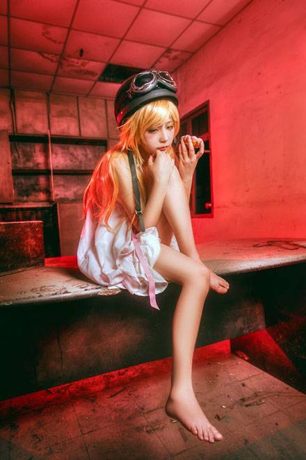 Cosplay福利/《伪物语》忍野忍神还原COS