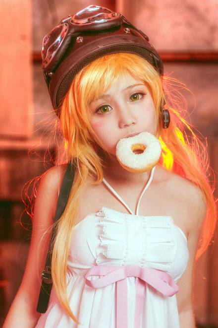 Cosplay福利/《伪物语》忍野忍神还原COS