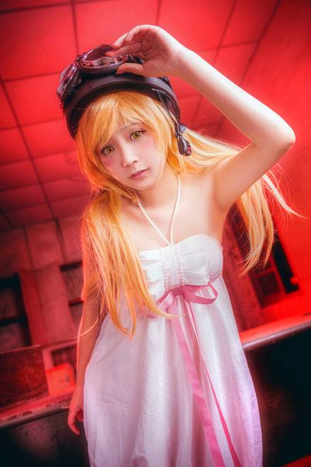 Cosplay福利/《伪物语》忍野忍神还原COS