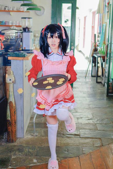Cosplay福利/清纯萌妹矢泽妮可女仆装COS