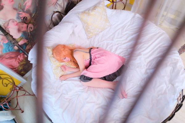 Cosplay福利/清纯萌妹亚丝娜睡衣COS