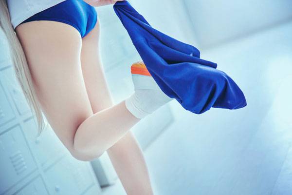 Cosplay福利/贫乳萝莉《缘之空》穹妹死库水COS