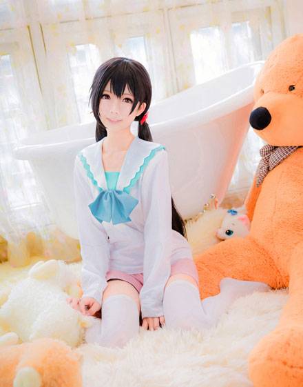 Cosplay福利/白丝萝莉矢泽妮可日常水手服COS