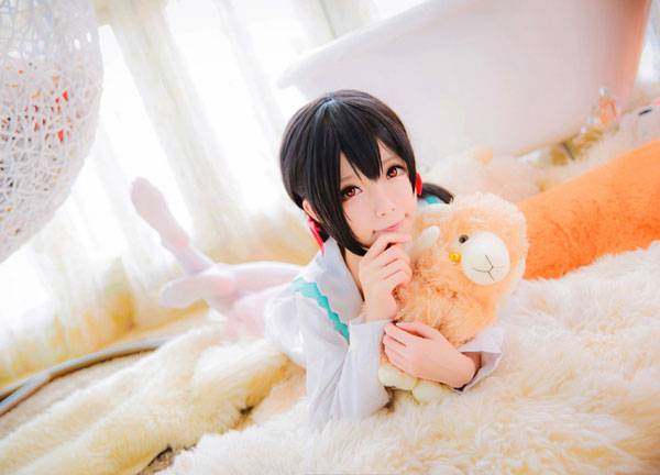 Cosplay福利/白丝萝莉矢泽妮可日常水手服COS