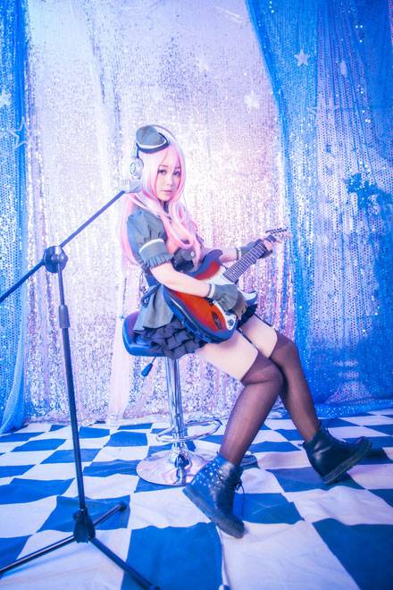 Cosplay福利/美少女索尼子军装COS