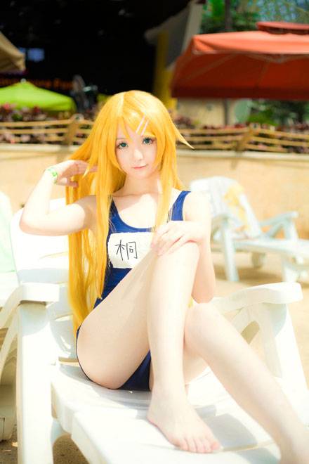Cosplay福利/《轻音少女》秋山澪比基尼COS