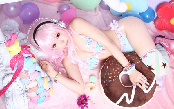 Cosplay福利/Tasha《英雄联盟》暗黑元首性感Cos