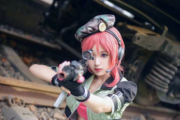 Cosplay福利/西木野真姬军服觉醒COS