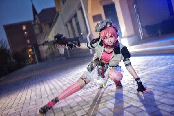 Cosplay福利/西木野真姬军服觉醒COS