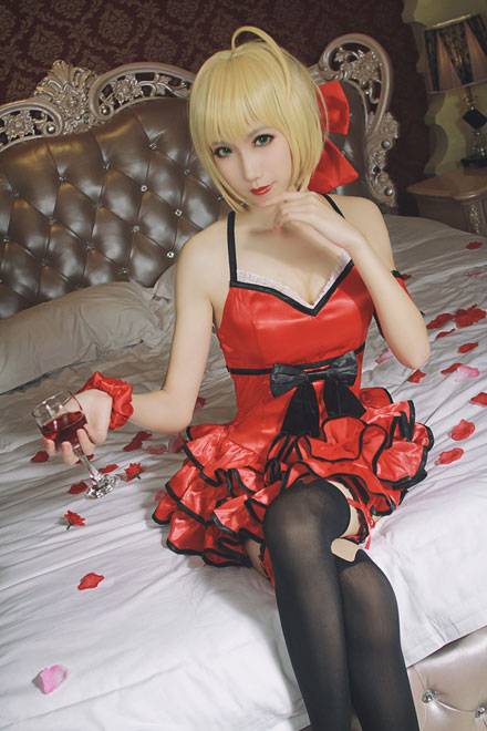 Cosplay福利/西木野真姬军服觉醒COS