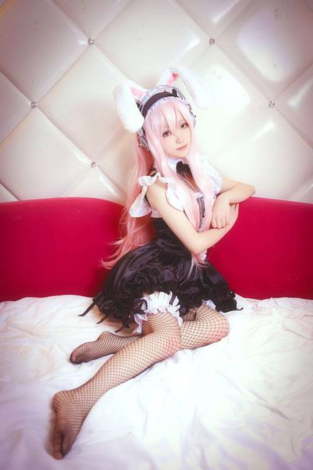 Cosplay福利/清纯萌妹索尼子黑丝女仆装COS