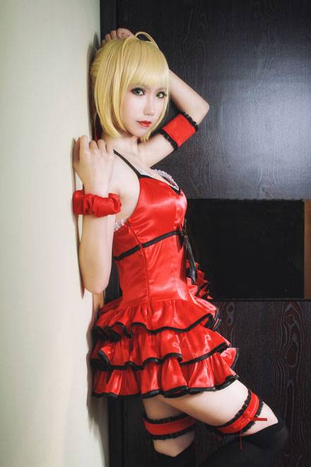 Cosplay福利/《Fate》尼禄深红现代装Cos