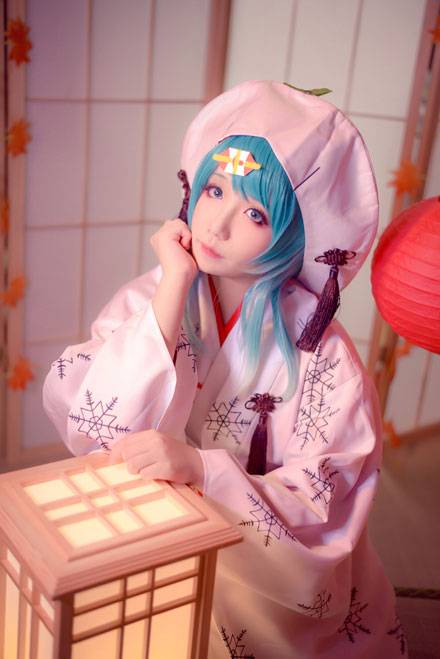 Cosplay福利/《VOCALOID》 初音白无垢COS