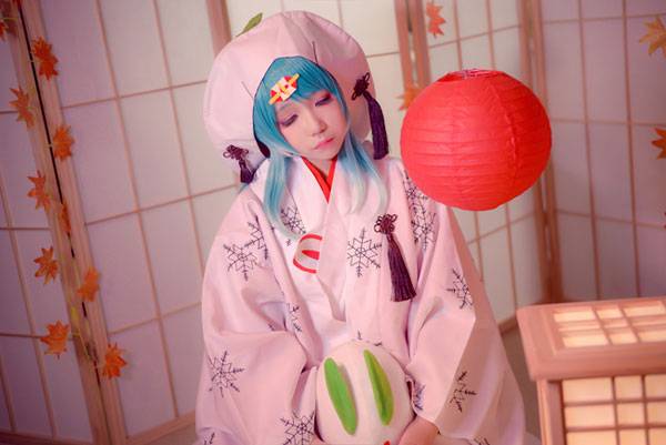 Cosplay福利/《VOCALOID》 初音白无垢COS