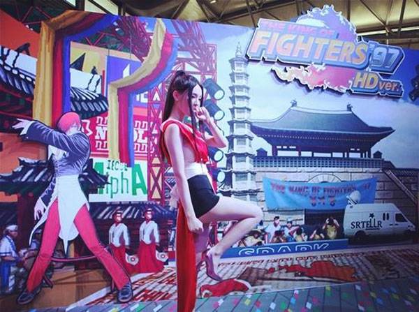 Cosplay福利/2015CJ《尸兄》晓佳老师性感COS