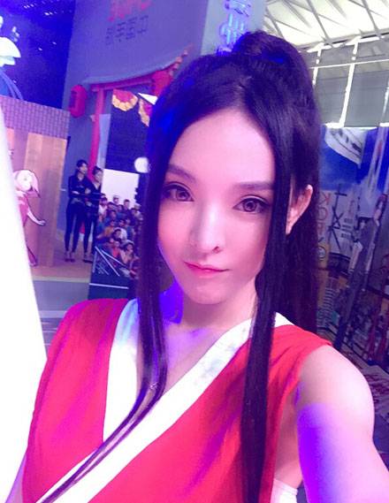 Cosplay福利/2015CJ中国手游展台《拳皇HD》COS
