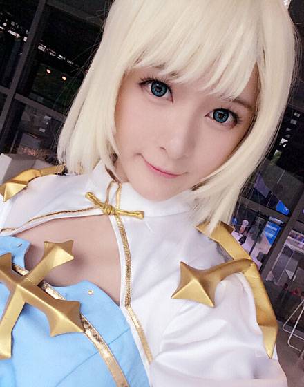 Cosplay福利/2015CJ新国际展馆于芷晴九尾妖狐COS